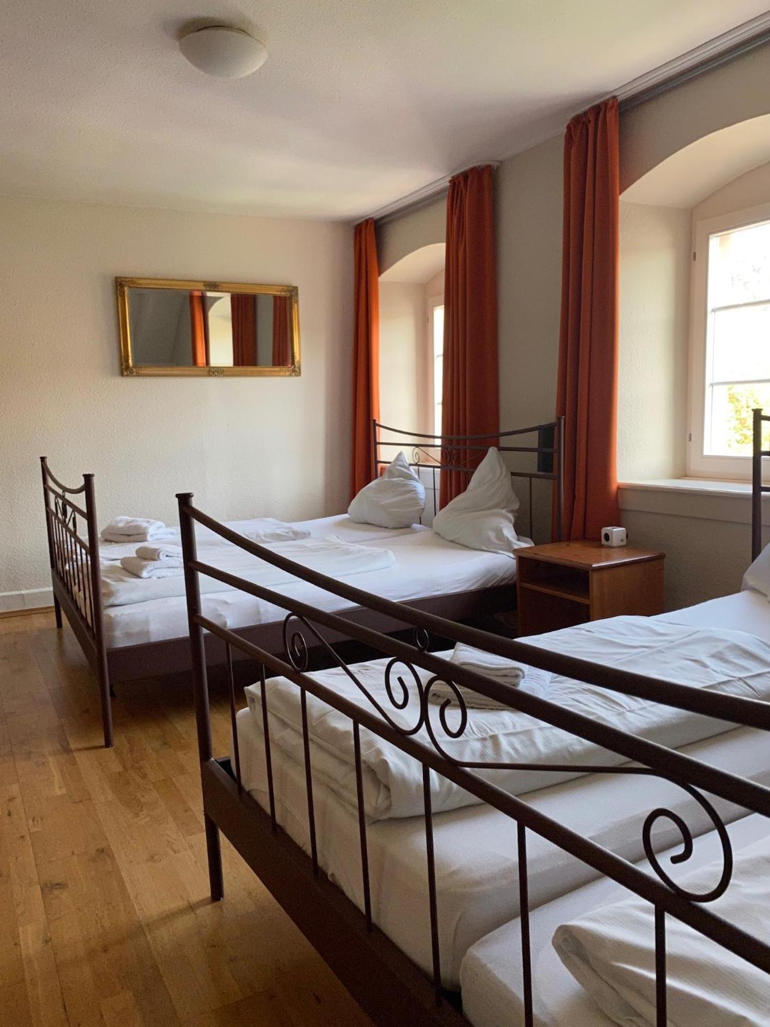 Hotel Gasthaus Schuetzen Freiburg im Breisgau Room photo